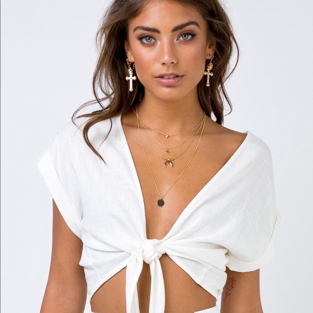 Princess Polly tie front top in black